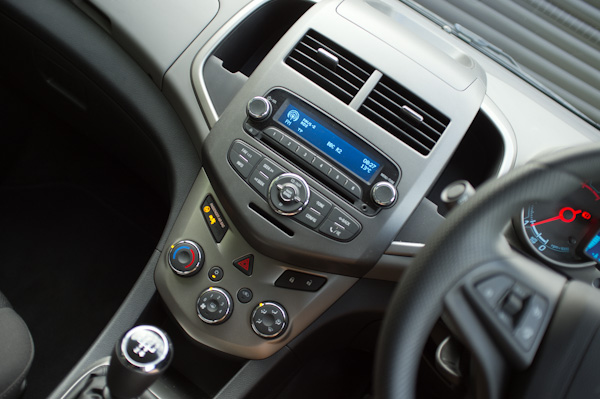 Chevrolet Aveo Console