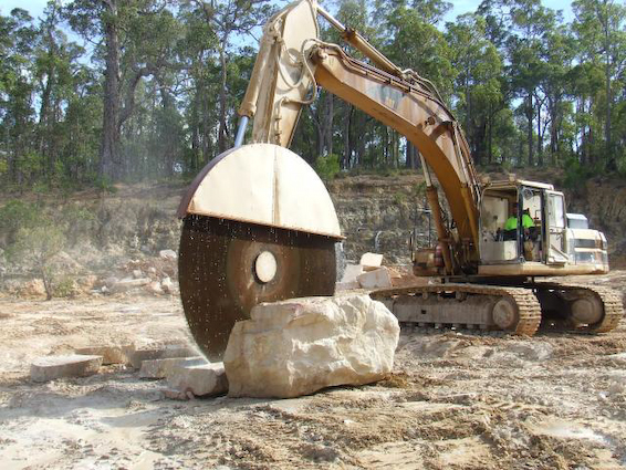 Excavator saw Excavator saw