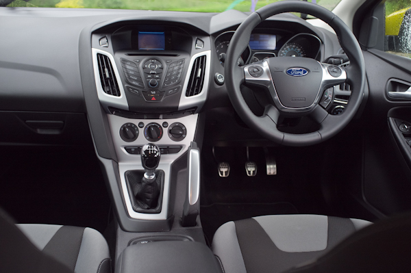 Ford Focus EcoBoost 180 Zetec Review Carwow