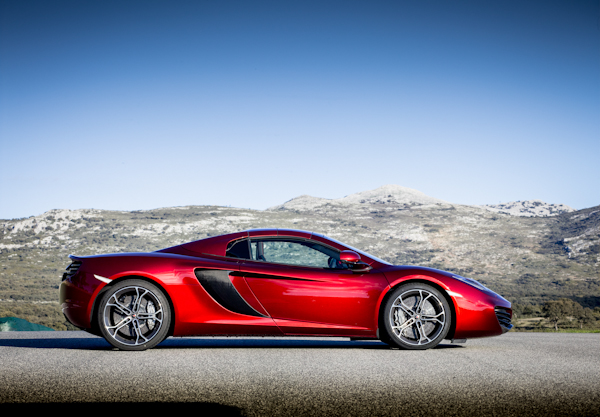 Mclaren Spider 12C Red