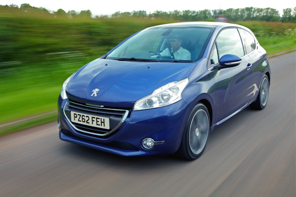 New Peugeot 208 Blue
