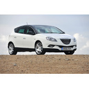 Chrysler_delta_white_side